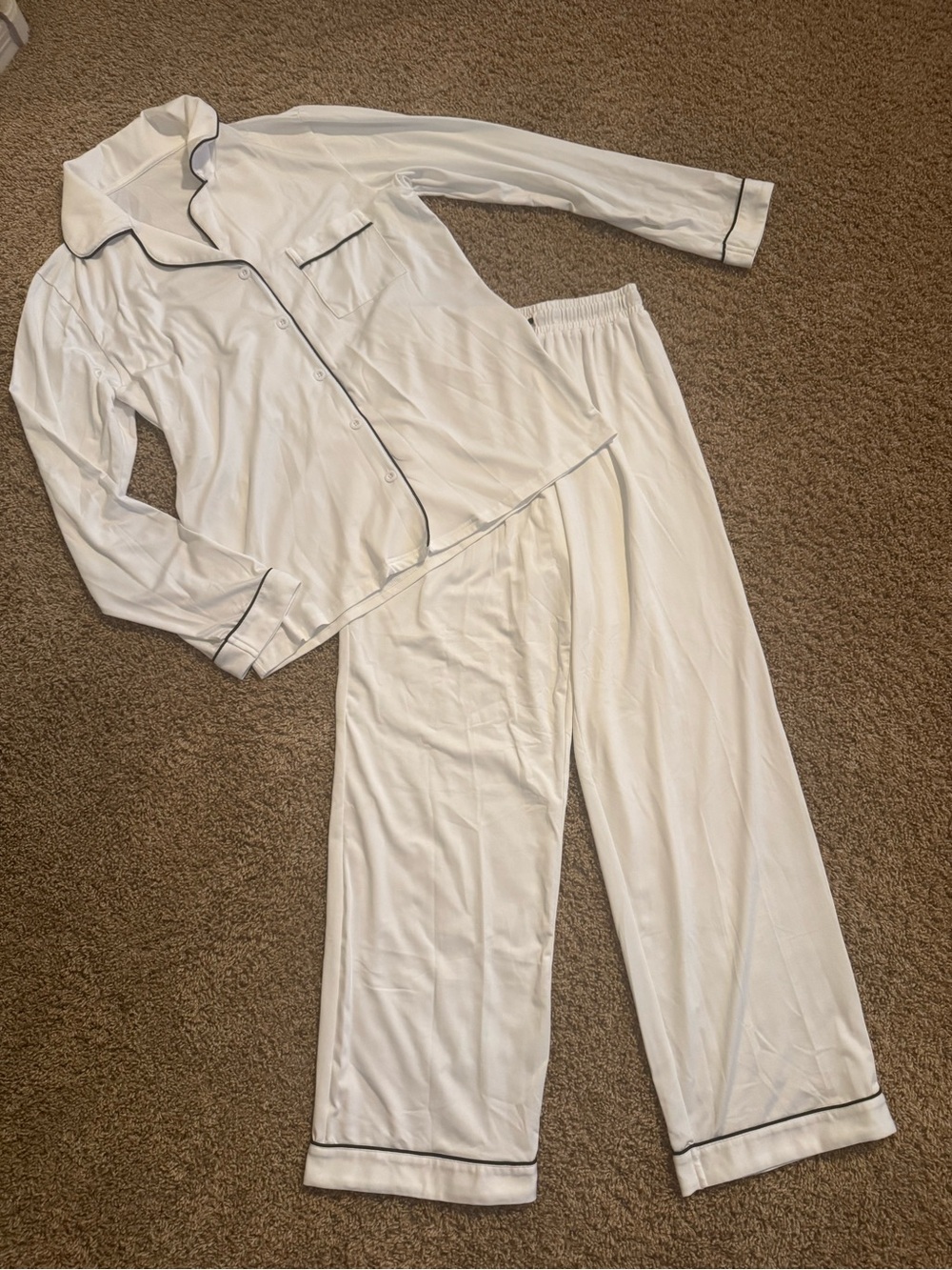 White silky Pajama Set with Black Piping size small